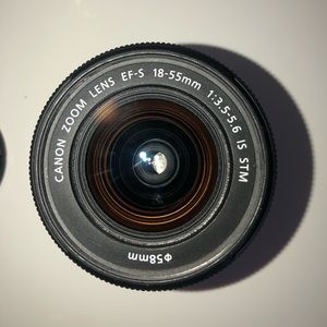 Canon zoom lens EF-S 18-55mm